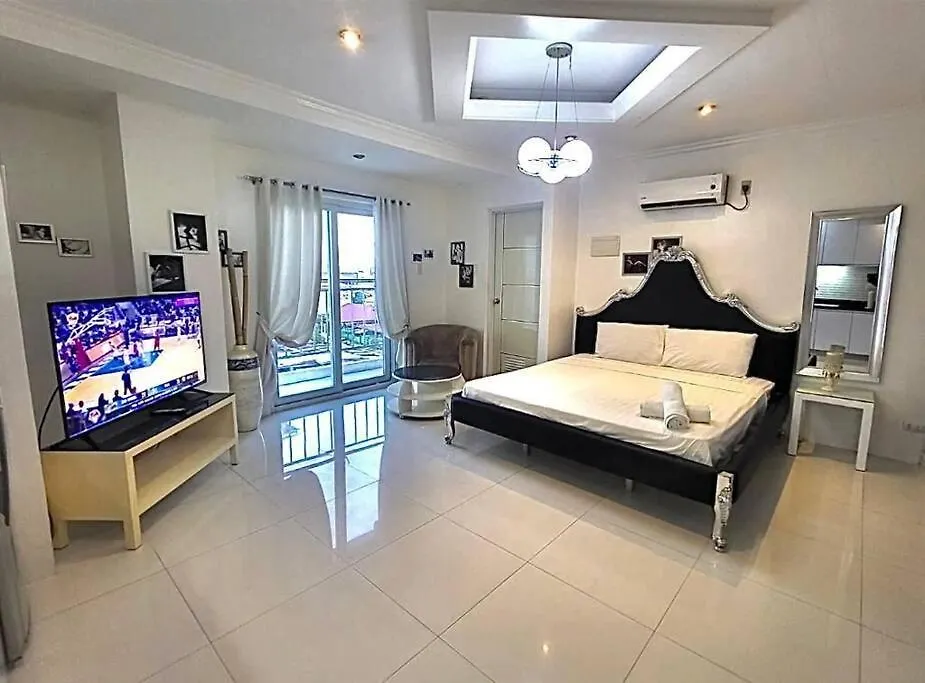 Apartmán Sheryll Escapes - Kandi Big Studio L Balcony L Housekeeping L Netflix Angeles